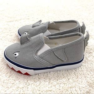 EUC Gymboree Shark Slip On Sneakers sz 5 🦈
